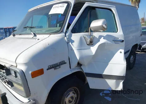 1994 Chevrolet G10 из США, поврежденный, VIN 1GCDG15Z3RF184189